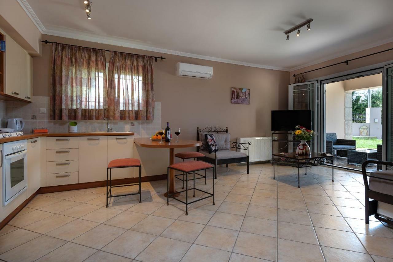 Sapfo Apartment Tsiliví Eksteriør bilde